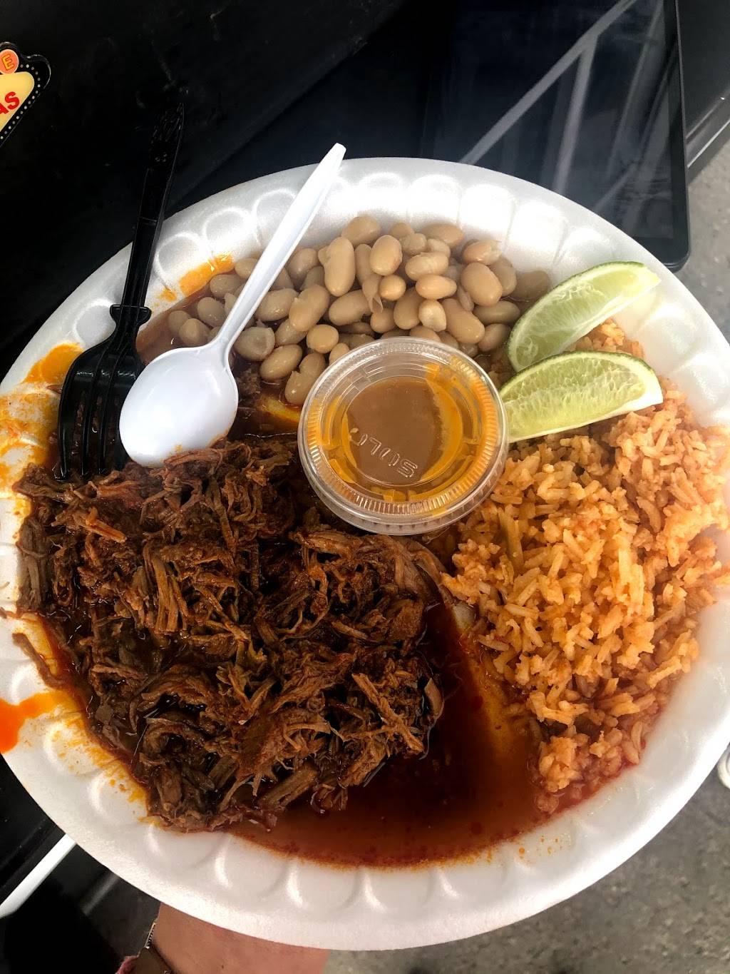 El Taco Rojo Birrieria | restaurant | 500 S Union Ave, Bakersfield, CA 93307, USA | 6614904035 OR +1 661-490-4035