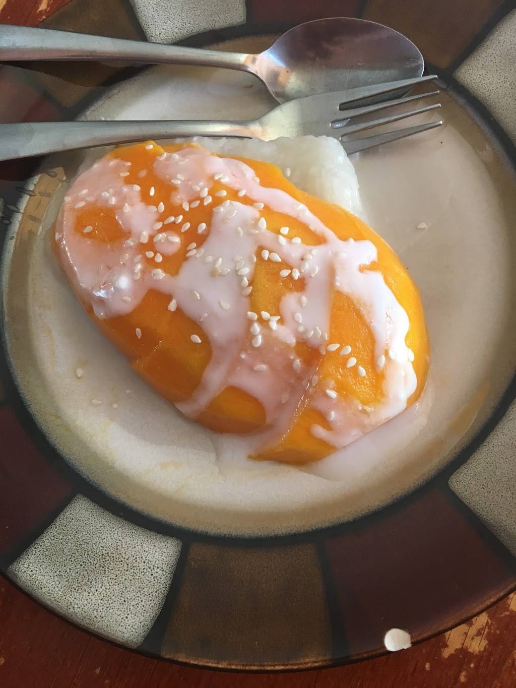 Shallot Thai Cuisine | restaurant | 4618, 1455 Riverdale St, West Springfield, MA 01089, USA | 4137315221 OR +1 413-731-5221