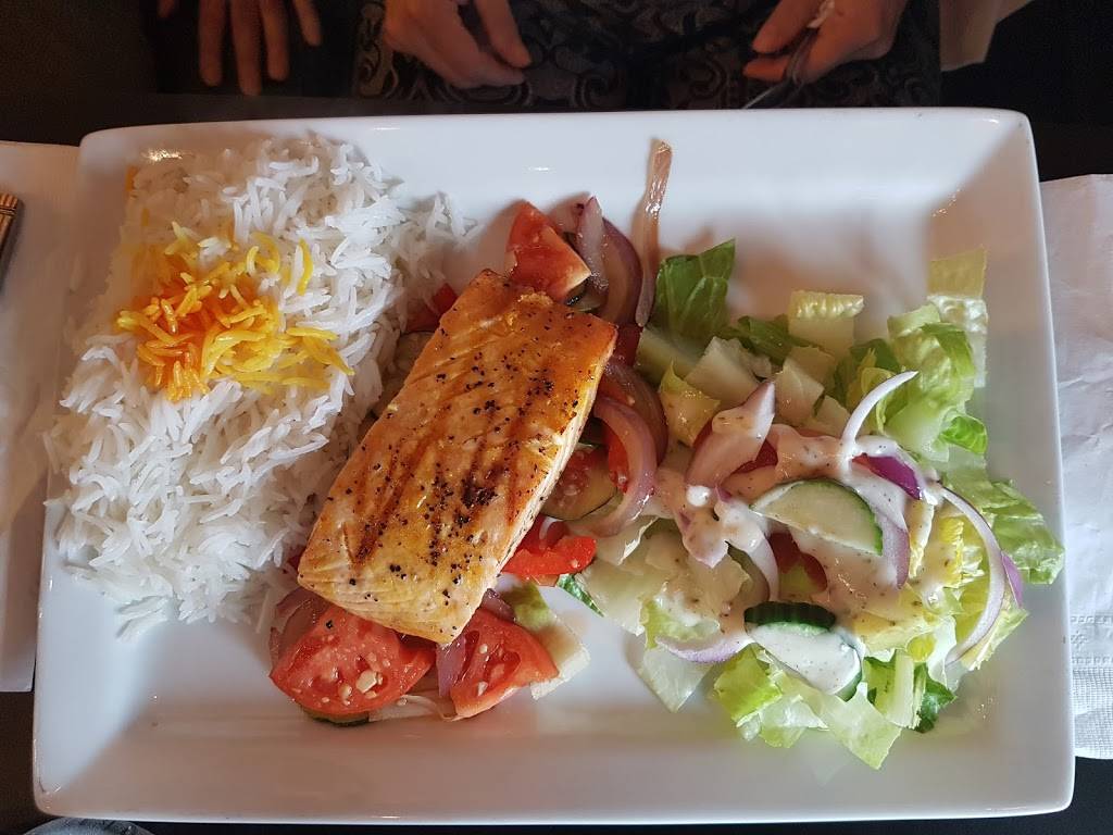 Persis grill | restaurant | 2288 Tenth Line Rd, Ottawa, ON K4A 0X4, Canada | 6138249978 OR +1 613-824-9978