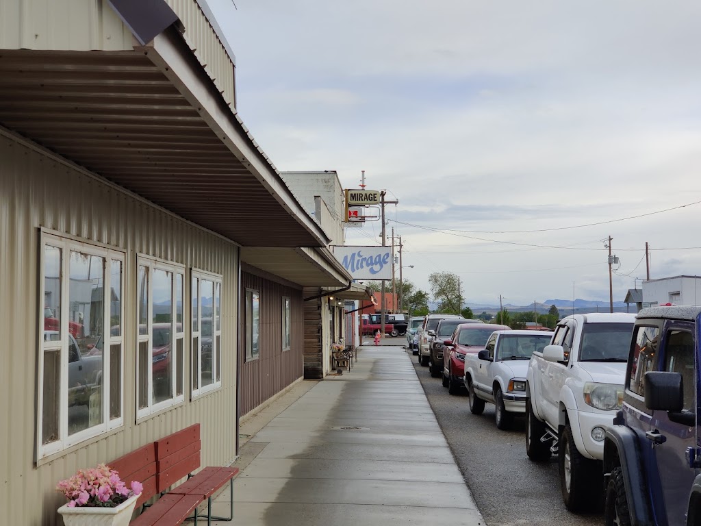 Mirage Café & Lounge | restaurant | 605 1st St, Adrian, OR 97901, USA | 5413720150 OR +1 541-372-0150