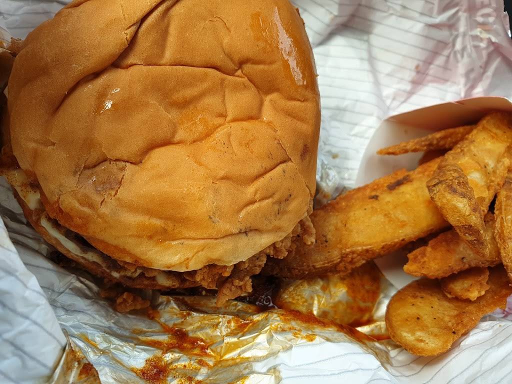 KFC | restaurant | 3945 Red Bank Rd, Cincinnati, OH 45227, USA | 5132711956 OR +1 513-271-1956