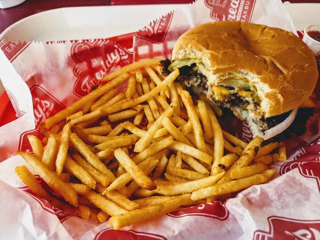 Freddys Frozen Custard & Steakburgers | restaurant | 391 Hampshire Rd, Westlake Village, CA 91361, USA | 8054973344 OR +1 805-497-3344