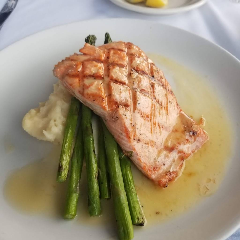 Saltys on Alki Beach | restaurant | 1936 Harbor Ave SW, Seattle, WA 98126, USA | 2069371600 OR +1 206-937-1600