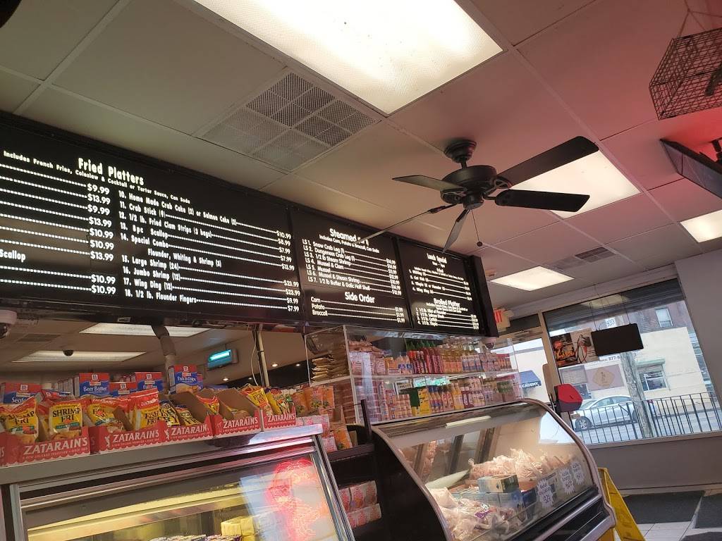 Alaska King Crab House | restaurant | 4834 Lancaster Ave, Philadelphia, PA 19131, USA | 2158773421 OR +1 215-877-3421