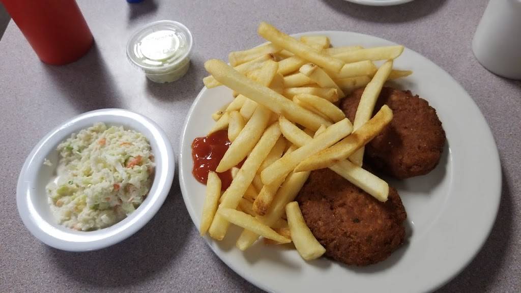 Clear Spring Country Diner | restaurant | 11855 National Pike, Clear Spring, MD 21722, USA | 3018420214 OR +1 301-842-0214