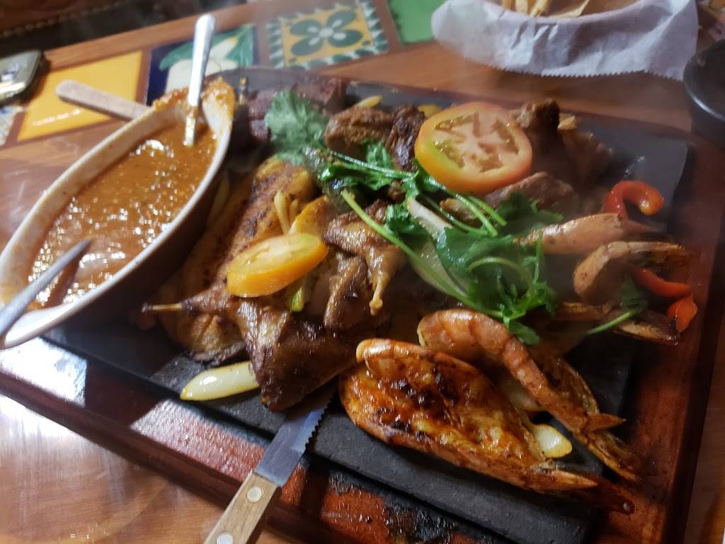 7 Leguas Mexican Grill | restaurant | 2050 11th St, Huntsville, TX 77340, USA | 9367556020 OR +1 936-755-6020