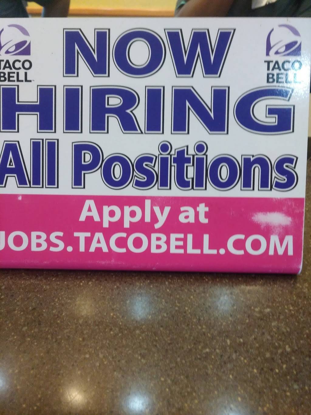 Long John Silvers | restaurant | 1708 S Main St, Farmville, VA 23901, USA | 4343924066 OR +1 434-392-4066