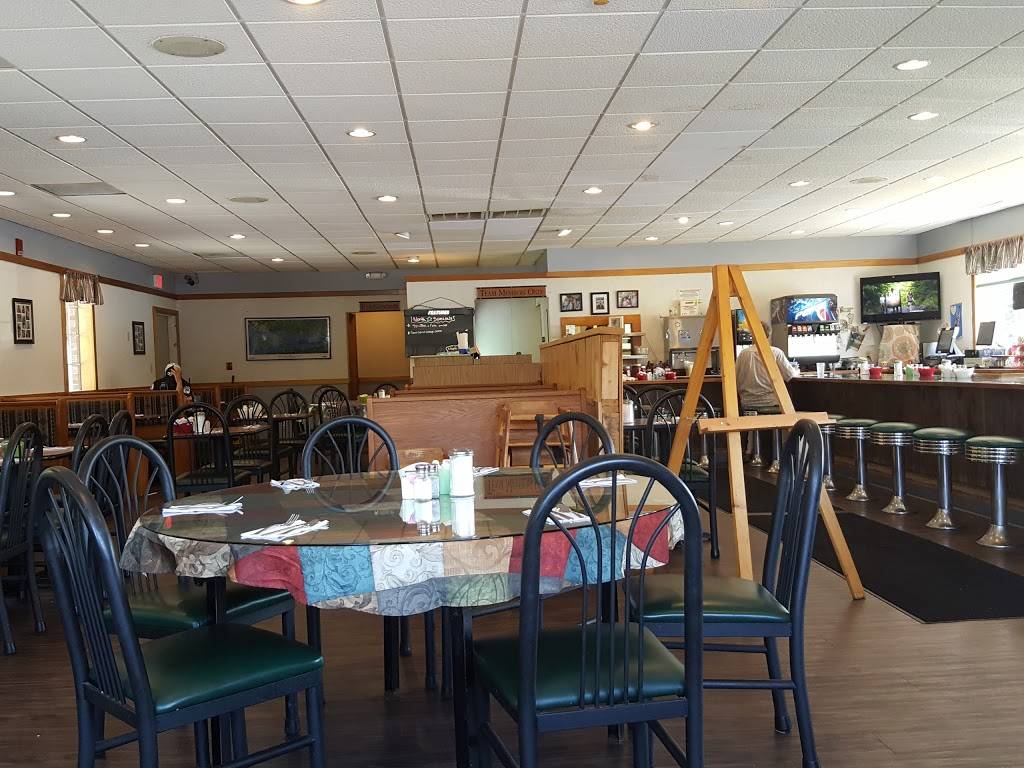 The North Star Family Restaurant | restaurant | 114 Church St, Alexandria Bay, NY 13607, USA | 3154825825 OR +1 315-482-5825