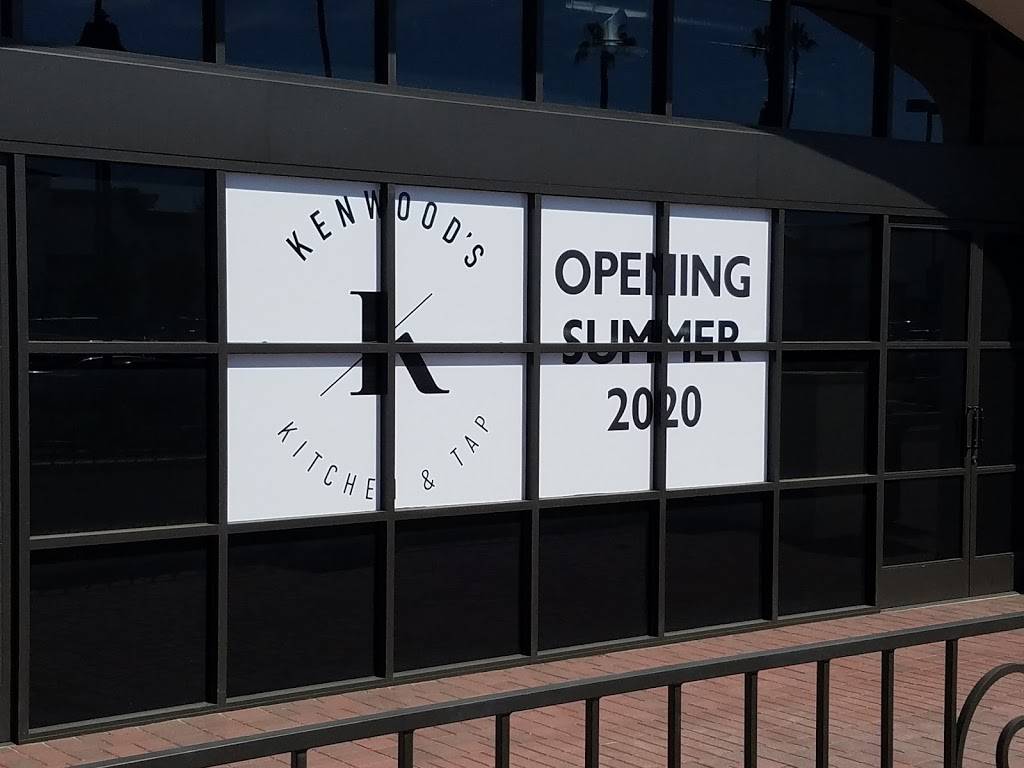 Kenwoods Kitchen and Tap | restaurant | 1555 Adams Ave #100, Costa Mesa, CA 92626, USA | 9095521800 OR +1 909-552-1800