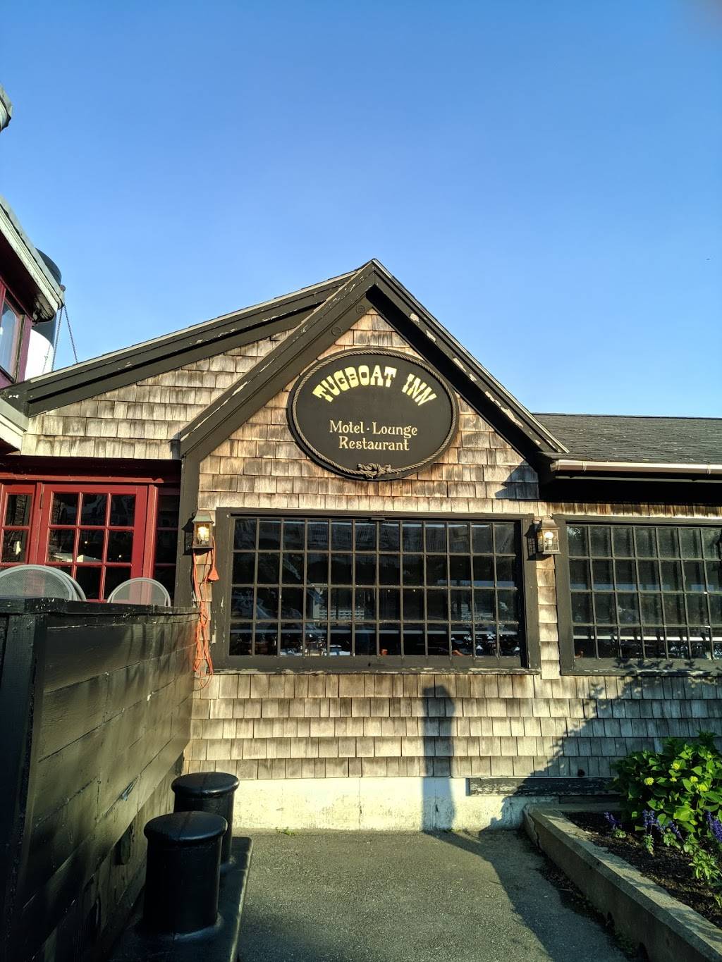 Tugboat Restaurant | restaurant | 82 Commercial St, Boothbay Harbor, ME 04538, USA | 2076334434 OR +1 207-633-4434