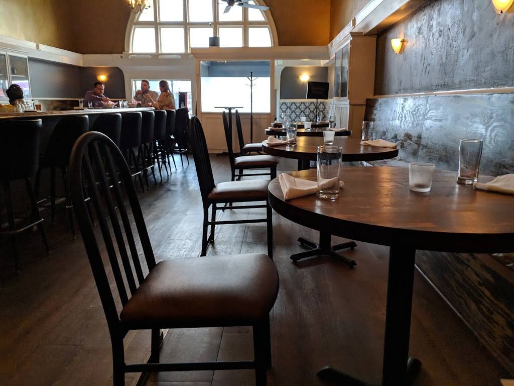 Proof Restaurant and Craft Cocktails | restaurant | 127 N Broadway, De Pere, WI 54115, USA | 9204253027 OR +1 920-425-3027