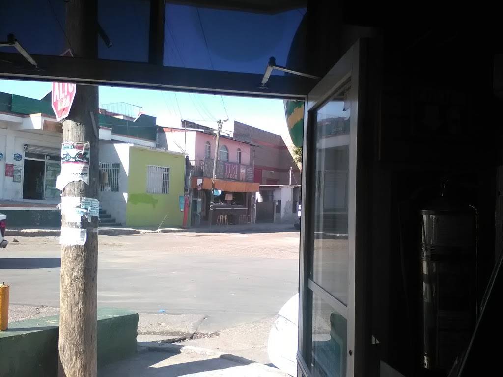 Tiki Tacos Tijuana | restaurant | Cachanilla 1881, Herrera, 22534 Tijuana, B.C., Mexico | 016642638608 OR +52 664 263 8608