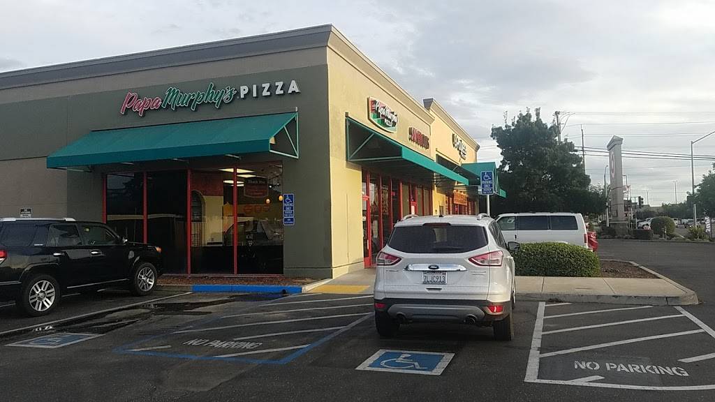 Papa Murphys Take N Bake Pizza | meal takeaway | 2309 W Kettleman Ln, Lodi, CA 95242, USA | 2093687272 OR +1 209-368-7272