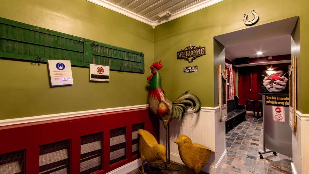 Bad Apple Saloon LLC | restaurant | 545 Arsenal St, Watertown, NY 13601, USA | 3154054067 OR +1 315-405-4067