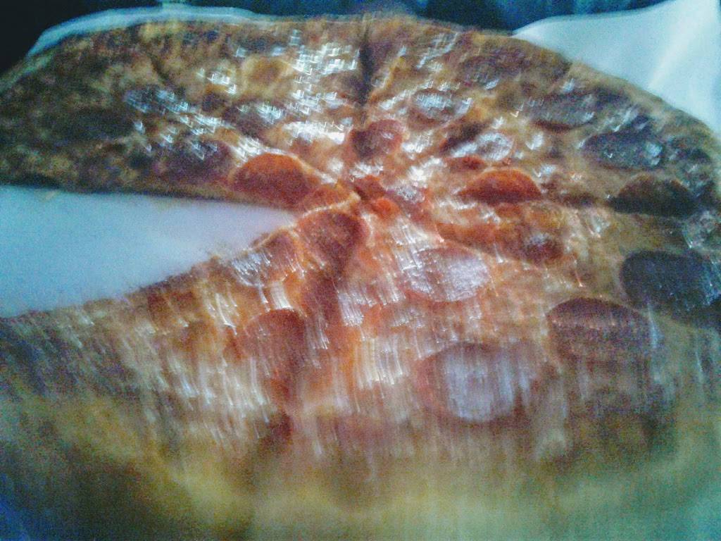 Ninos Pizzeria & Wings | restaurant | 5800 W Peoria Ave, Glendale, AZ 85302, USA | 6238787777 OR +1 623-878-7777