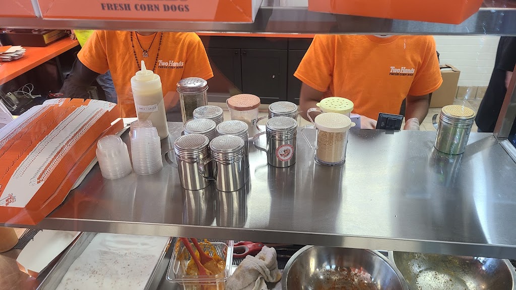 Two Hands Corn Dogs - Irvington, AZ | restaurant | 1217 W Irvington Rd #131, Tucson, AZ 85714, USA | 5208495446 OR +1 520-849-5446