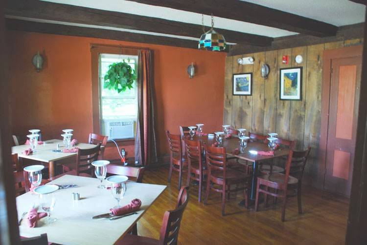 Tavern 27 | restaurant | 2075 Parade Rd, Laconia, NH 03246, USA | 6035283057 OR +1 603-528-3057