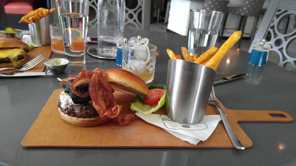 The Public House | restaurant | 2857 Paces Ferry Rd SE, Atlanta, GA 30339, USA | 7707791765 OR +1 770-779-1765