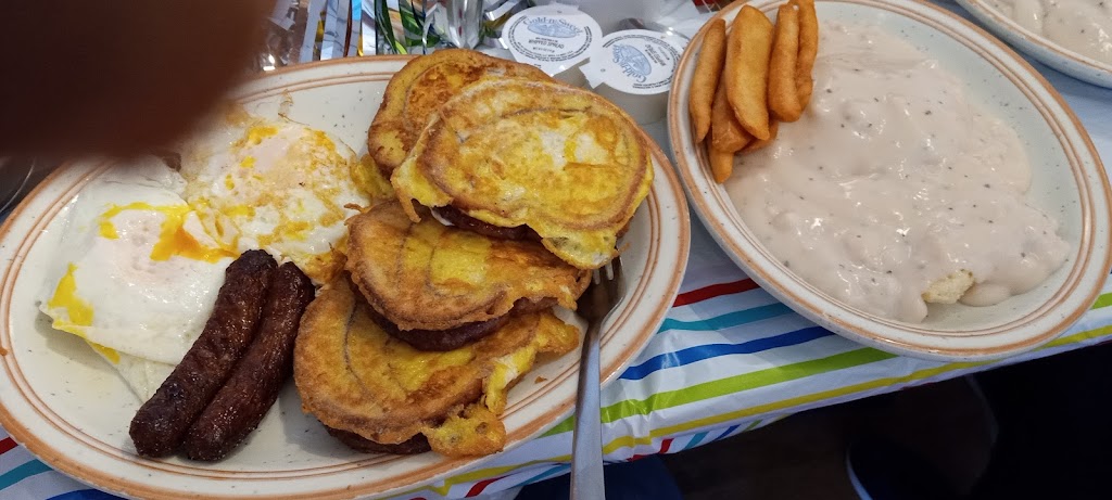 Farm House Cafe | restaurant | 1537 N Glenstone Ave, Springfield, MO 65803, USA | 4173158920 OR +1 417-315-8920