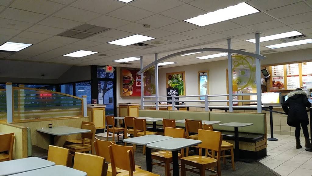 Wendys | restaurant | 2123 Broadhollow Rd, Farmingdale, NY 11735, USA | 6317520337 OR +1 631-752-0337