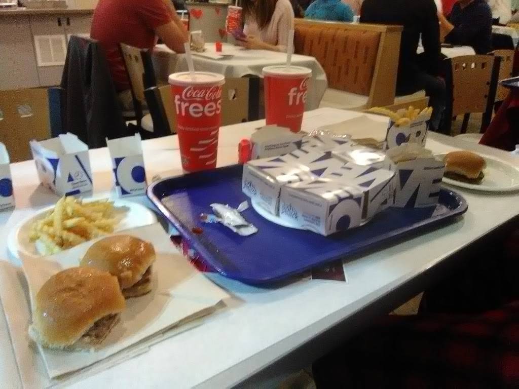 White Castle | restaurant | 1701 E Spring St, New Albany, IN 47150, USA | 8129457864 OR +1 812-945-7864