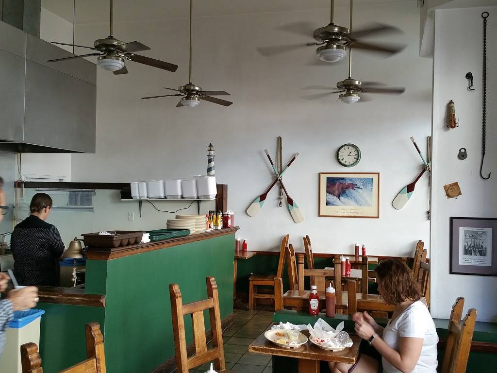 Downtown Fish Joint | restaurant | 407 C St, San Diego, CA 92101, USA | 6192393506 OR +1 619-239-3506