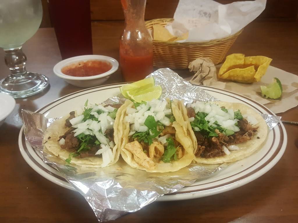 Tequila Mexican Restaurant | restaurant | 700 Chester Center, Chester, IL 62233, USA | 6188261343 OR +1 618-826-1343