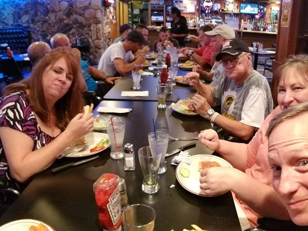 Malarkys Bar and Grill | restaurant | 147 Flindt Dr, Storm Lake, IA 50588, USA | 7127322055 OR +1 712-732-2055