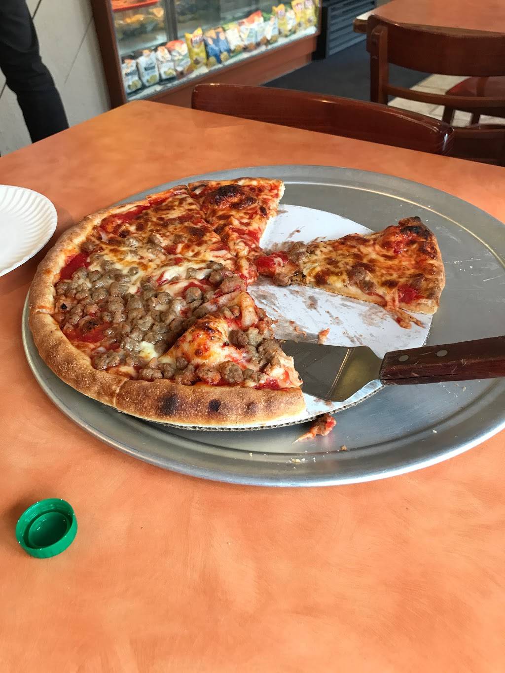 Sebastians Pizza | restaurant | 56 Washington St, Gloucester, MA 01930, USA | 9782834407 OR +1 978-283-4407