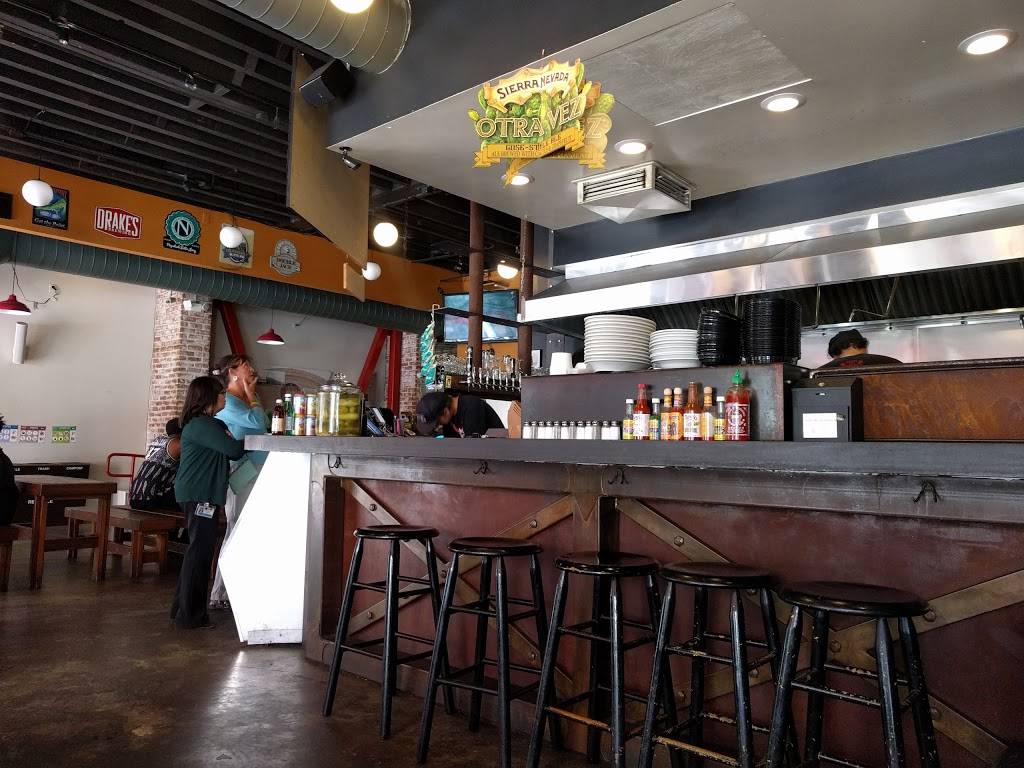 Rosamunde Sausage Grill | restaurant | 911 Washington St, Oakland, CA 94607, USA | 5103383108 OR +1 510-338-3108