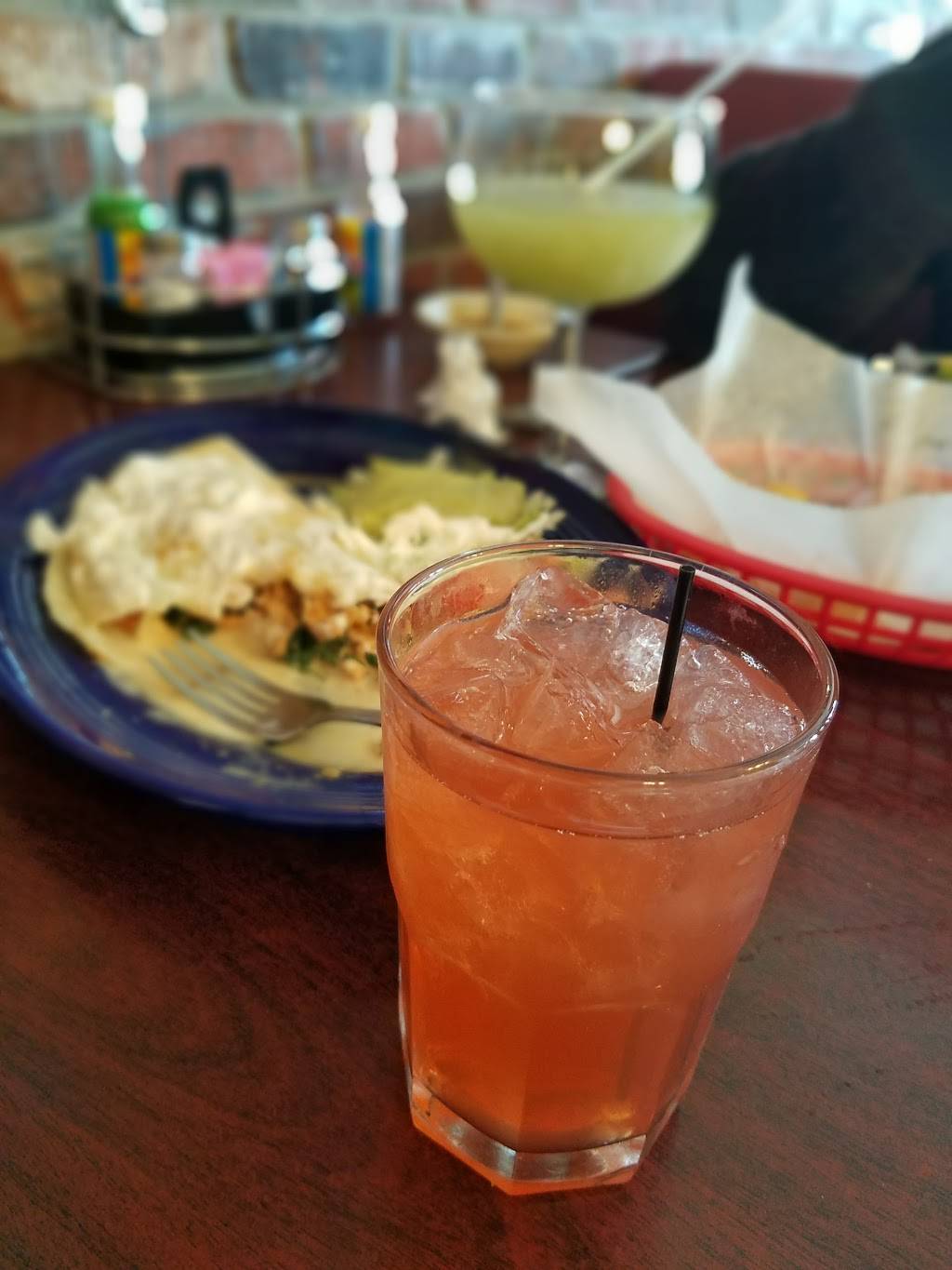 Tequilas Authentic Mexican Restaurant | restaurant | 301 2nd St, Aurora, IN 47001, USA | 8126559791 OR +1 812-655-9791