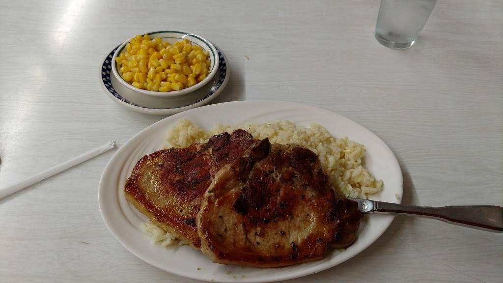 Truck Stop Diner | restaurant | 1 Hackensack Ave, Kearny, NJ 07032, USA | 9733444098 OR +1 973-344-4098