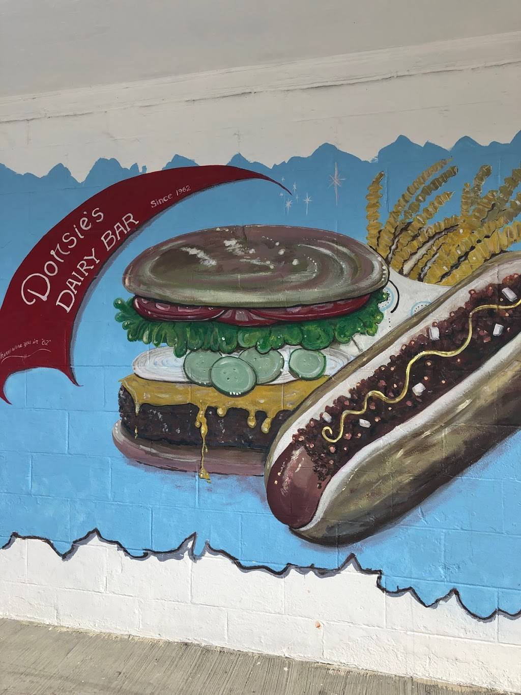 Dorsies Dairy Bar | restaurant | 667 S Bypass Rd, Pikeville, KY 41501, USA | 6064322270 OR +1 606-432-2270