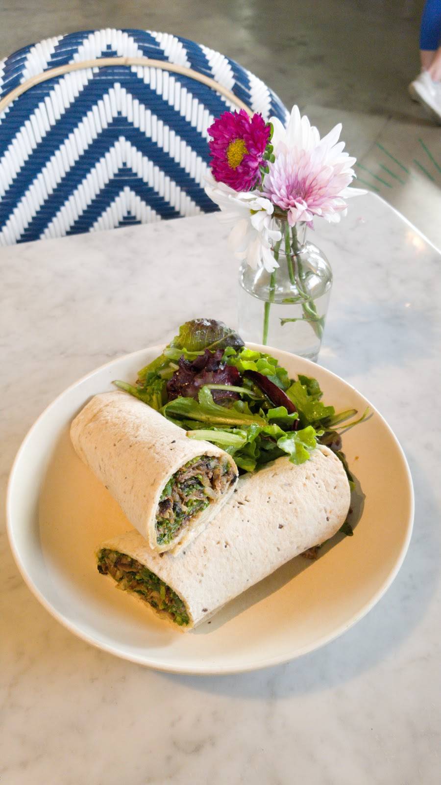 Flower Child | restaurant | 5450 W Lovers Ln #133, Dallas, TX 75209, USA | 2142315367 OR +1 214-231-5367