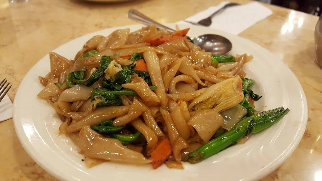 Emperors Palace | restaurant | 2136 Rockwell Ave, Cleveland, OH 44114, USA | 2168619999 OR +1 216-861-9999