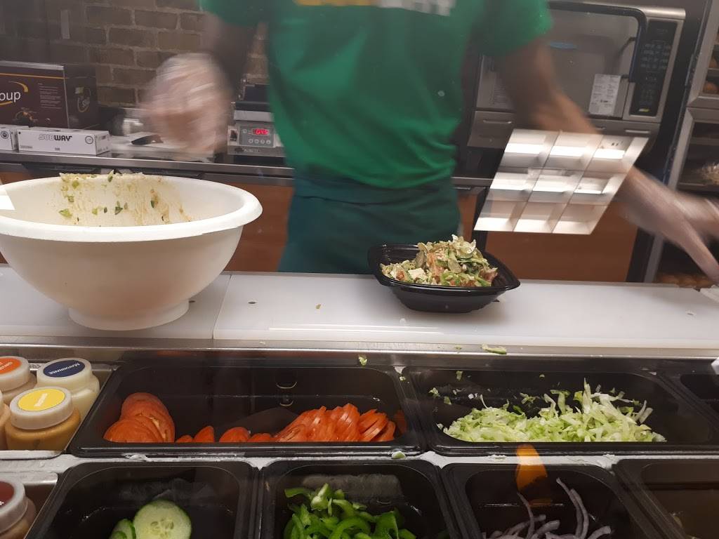 Subway | restaurant | 900 Greenbank Rd #1013, Nepean, ON K2J 1S8, Canada | 6138431800 OR +1 613-843-1800