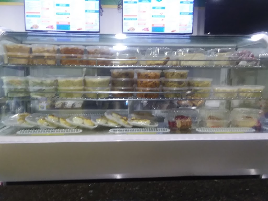 BJs Deli & Cafe | restaurant | 10333 Eight Mile Rd, Detroit, MI 48221, USA | 3133976598 OR +1 313-397-6598