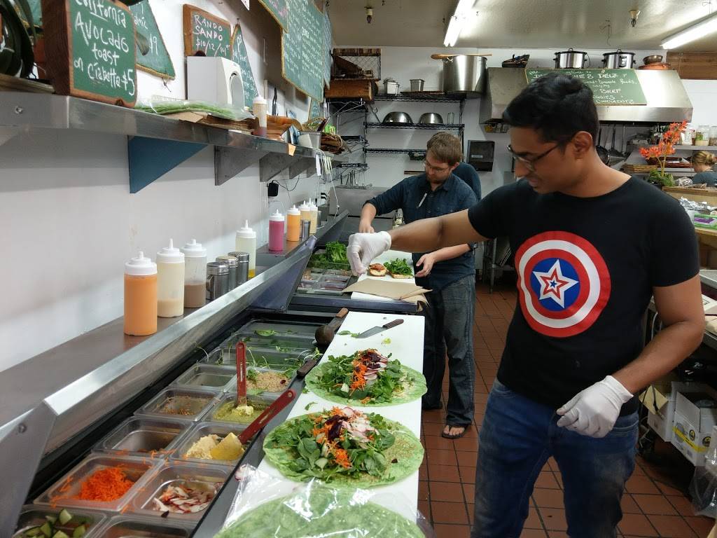 Davey Jones Deli | restaurant | 1 Gate 6 Rd, Sausalito, CA 94965, USA | 4153312282 OR +1 415-331-2282