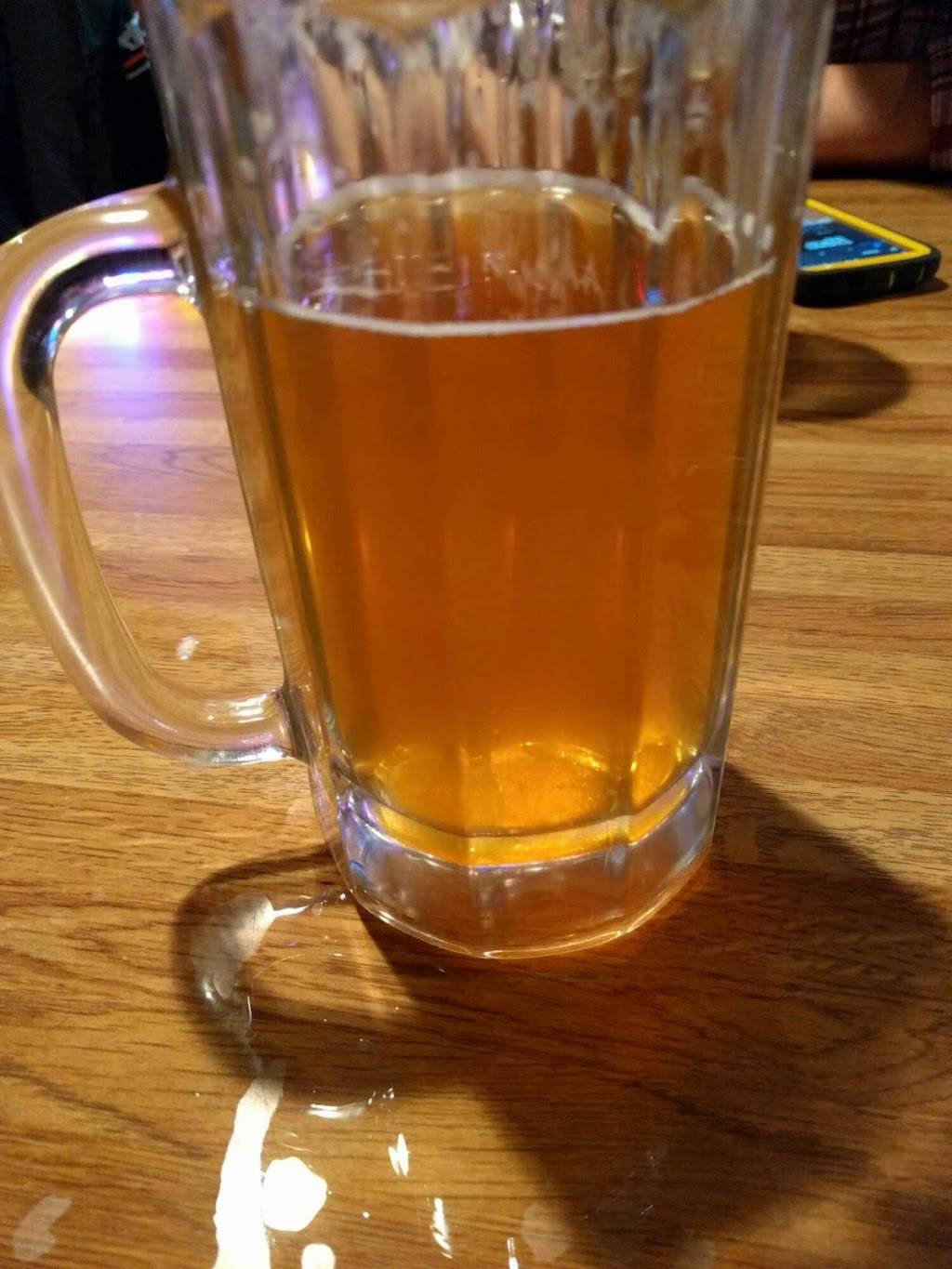 Buds Pizza | restaurant | 6 S Main St, Minster, OH 45865, USA | 4196283518 OR +1 419-628-3518