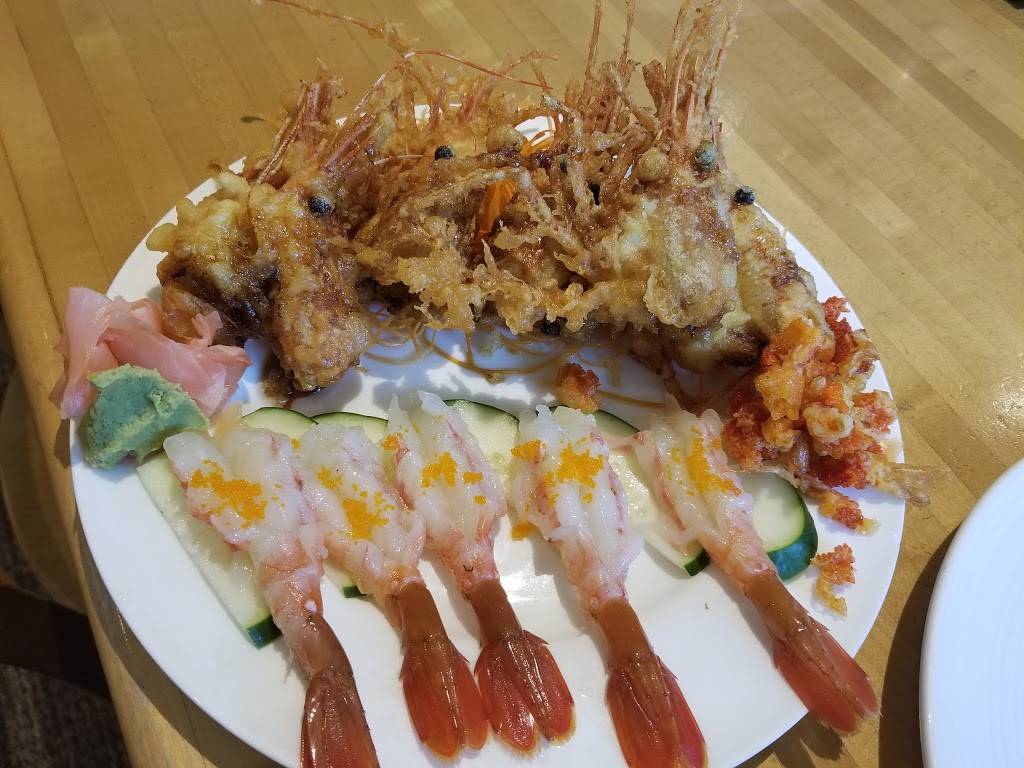 Sushi Sam | restaurant | 500 W Southlake Blvd # 138, Southlake, TX 76092, USA | 8174101991 OR +1 817-410-1991