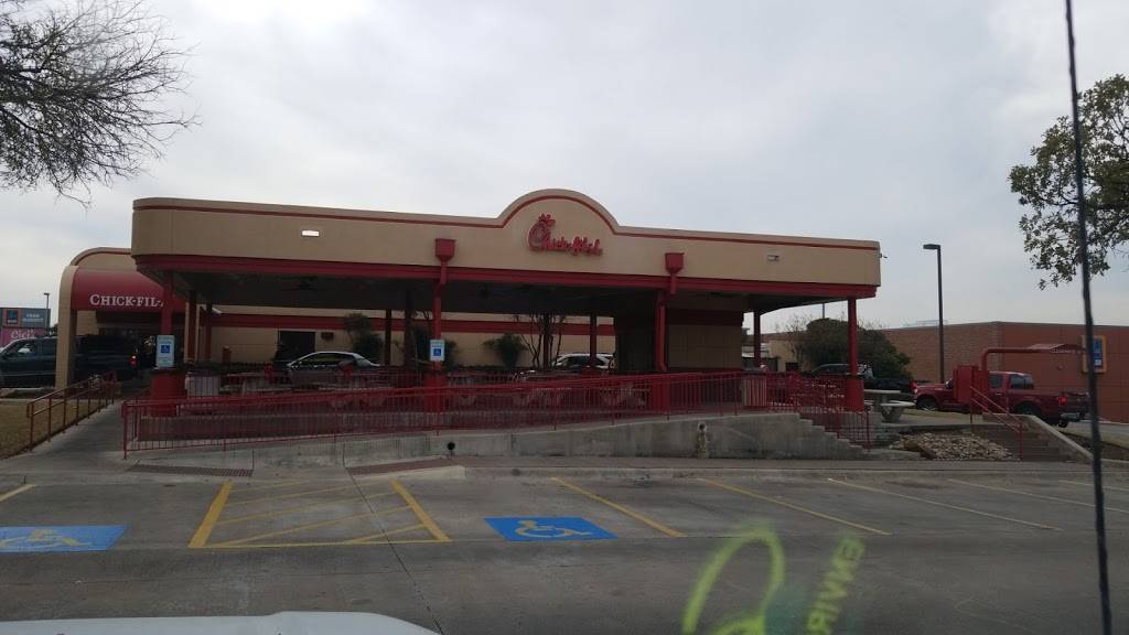 Chick-fil-A | restaurant | 3306 S 31st St, Temple, TX 76502, USA | 2547781889 OR +1 254-778-1889