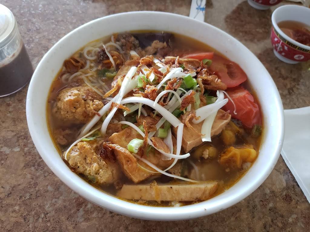 Banh Cuon Hoa | restaurant | 11106 Veterans Memorial Dr, Houston, TX 77067, USA | 2818203388 OR +1 281-820-3388