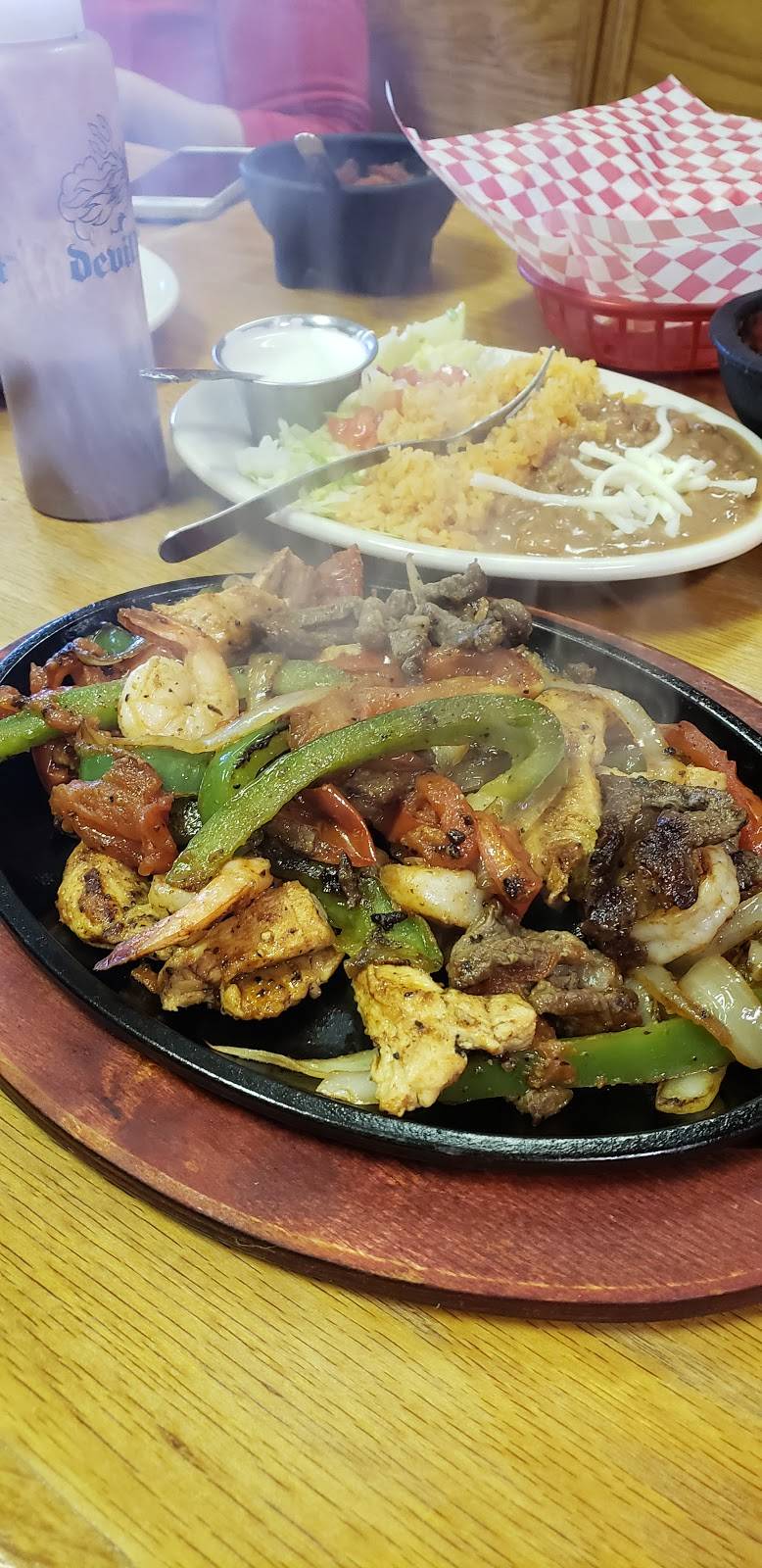 El Paisano V Restaurant | restaurant | 525 IA-39, Denison, IA 51442, USA | 7122633095 OR +1 712-263-3095