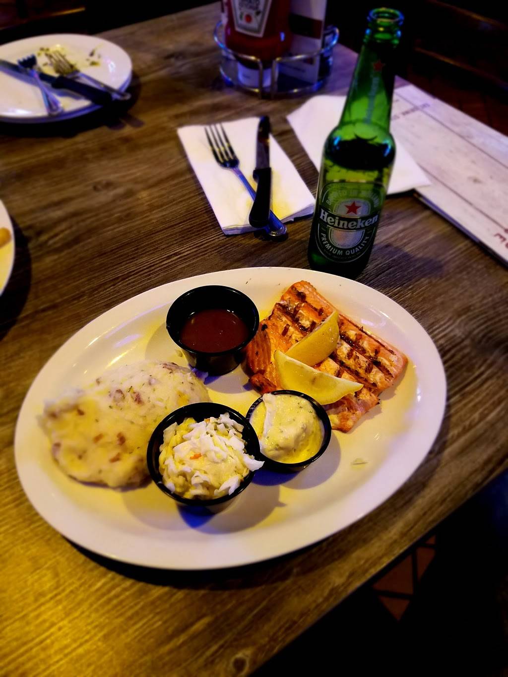 Millers Ale House - Woodbridge | restaurant | 350 U.S. 9 N, Woodbridge, NJ 07095, USA | 7328556590 OR +1 732-855-6590