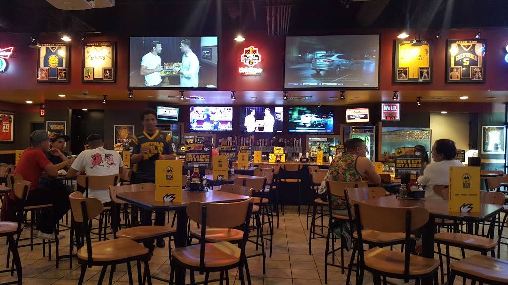 Buffalo Wild Wings | restaurant | 5B Serramonte Center, Daly City, CA 94015, USA | 6509973021 OR +1 650-997-3021