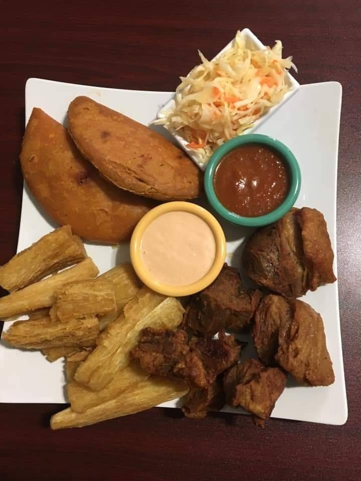 Pupuseria Emily | restaurant | 551 E Wyoming Ave, Philadelphia, PA 19120, USA | 2154037167 OR +1 215-403-7167