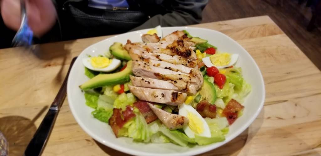 Shoeless Joes Sports Grill | restaurant | 50 Biscayne Crescent, Brampton, ON L6W 4S1, Canada | 9057965637 OR +1 905-796-5637