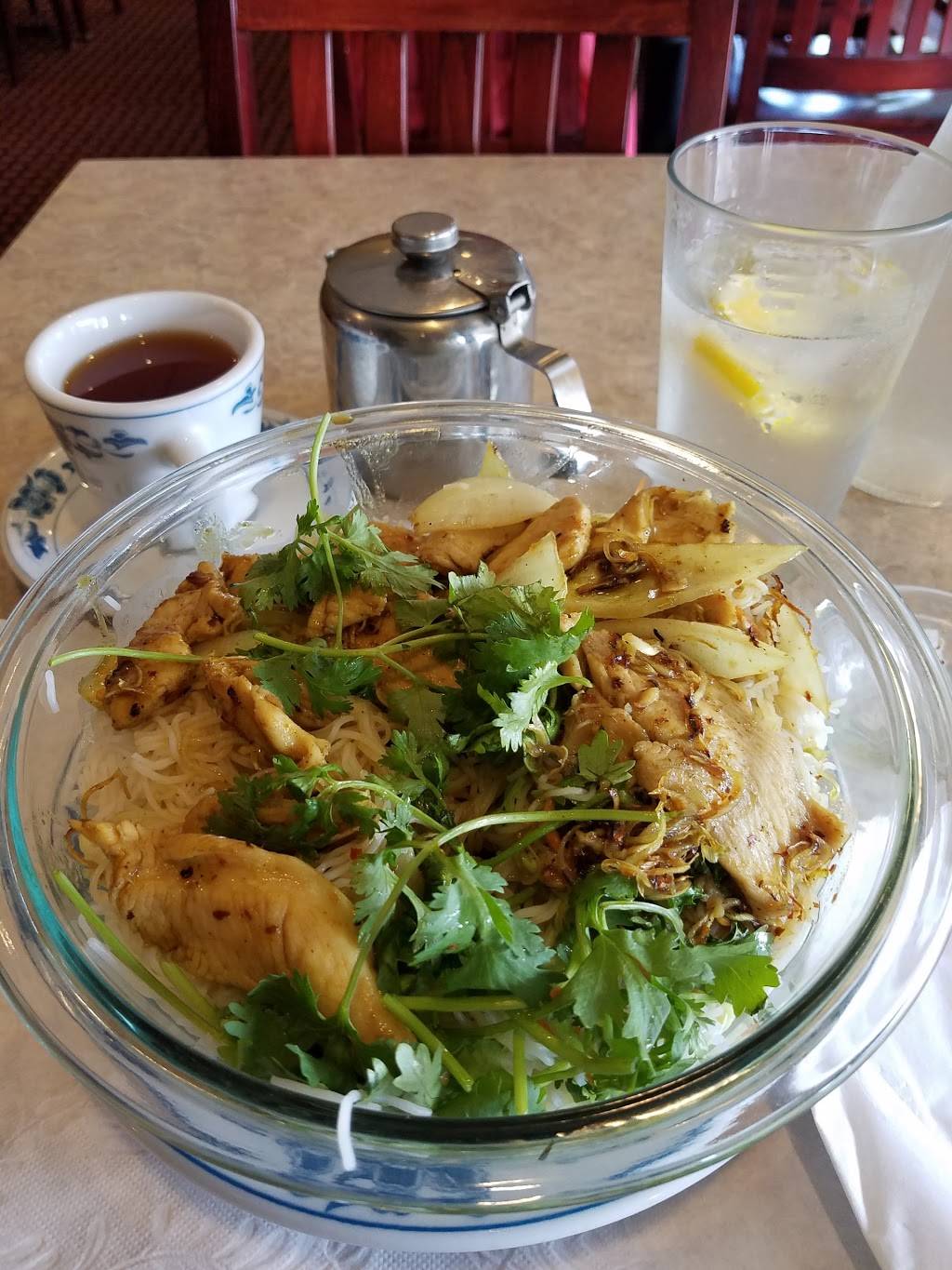 Nas Thai Cafe | restaurant | 566 W 78th St, Chanhassen, MN 55317, USA | 9529491125 OR +1 952-949-1125