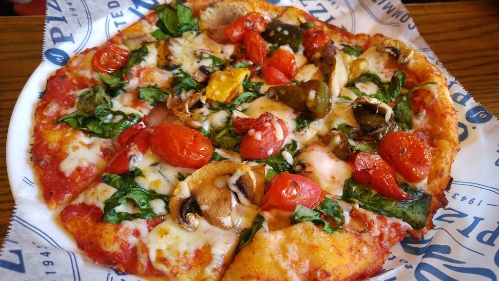 Uno Pizzeria & Grill | meal takeaway | 37-11 35th Ave, Long Island City, NY 11101, USA | 7187068800 OR +1 718-706-8800