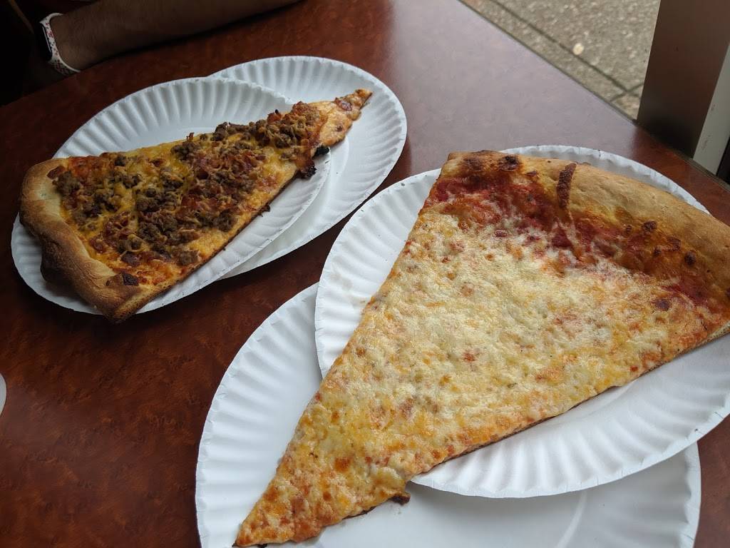 Racanellis New York Pizzeria | restaurant | 6314 Delmar Blvd, University City, MO 63130, USA | 3147277227 OR +1 314-727-7227